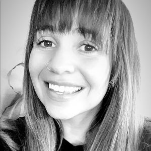 Meet your Posher, Eva